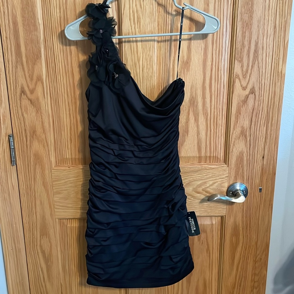 One shoulder ruched mini dress